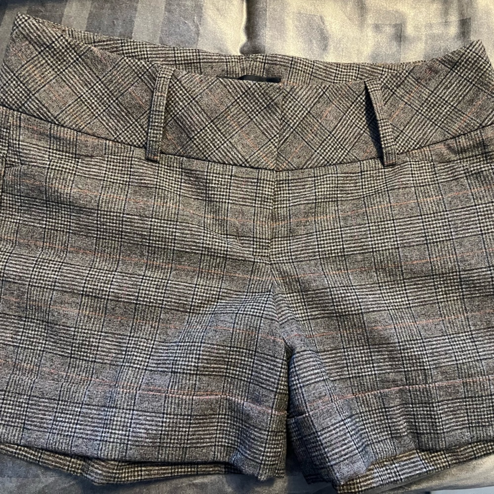 Express dress shorts. Size 8. Brownish grey with black and red plaid.